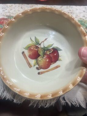 Vintage Nantucket Mini Pie Plate - Apple small